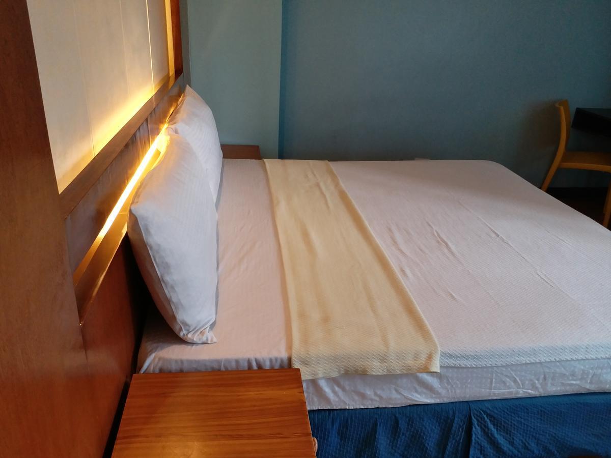 Leesons Residences Manila Ngoại thất bức ảnh
